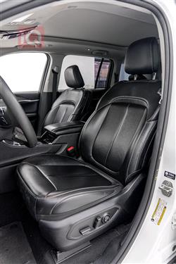 جیپ گراند شیرۆکی